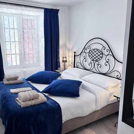 Shanti'S Andalusian Rooms Malaga Bagian luar foto